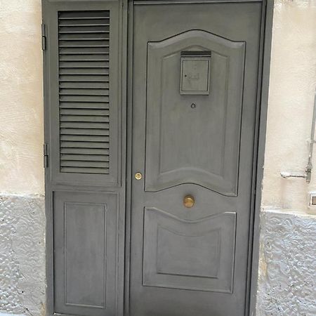 Appartamento Casa Daniela Napoli Esterno foto