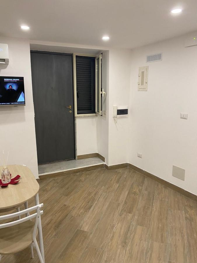 Appartamento Casa Daniela Napoli Esterno foto