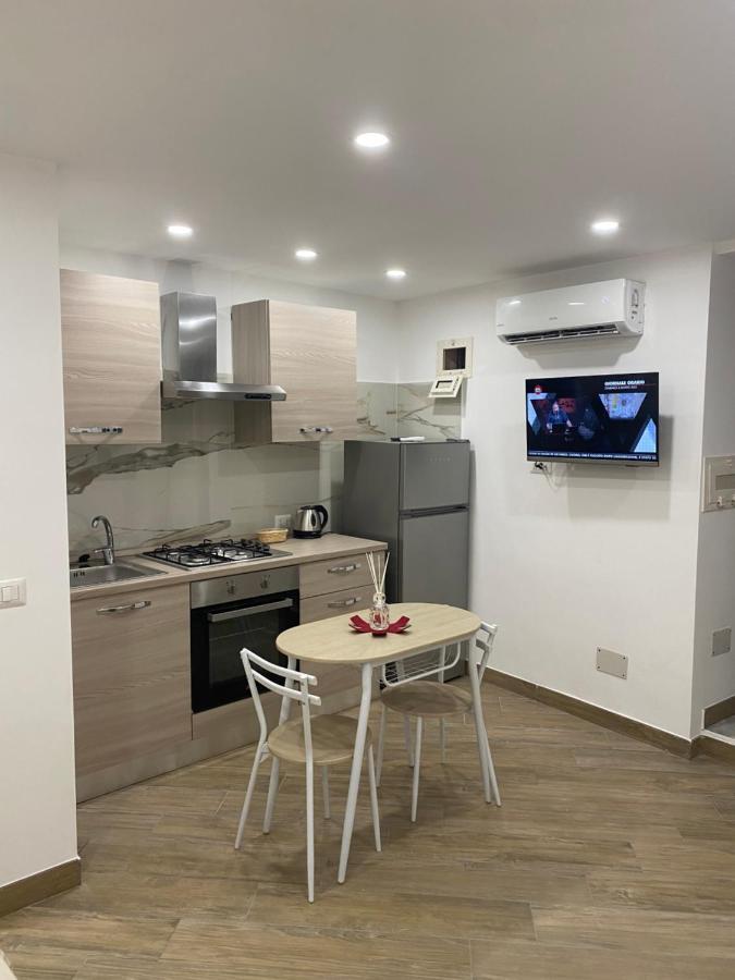 Appartamento Casa Daniela Napoli Esterno foto