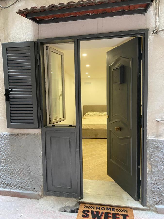 Appartamento Casa Daniela Napoli Esterno foto