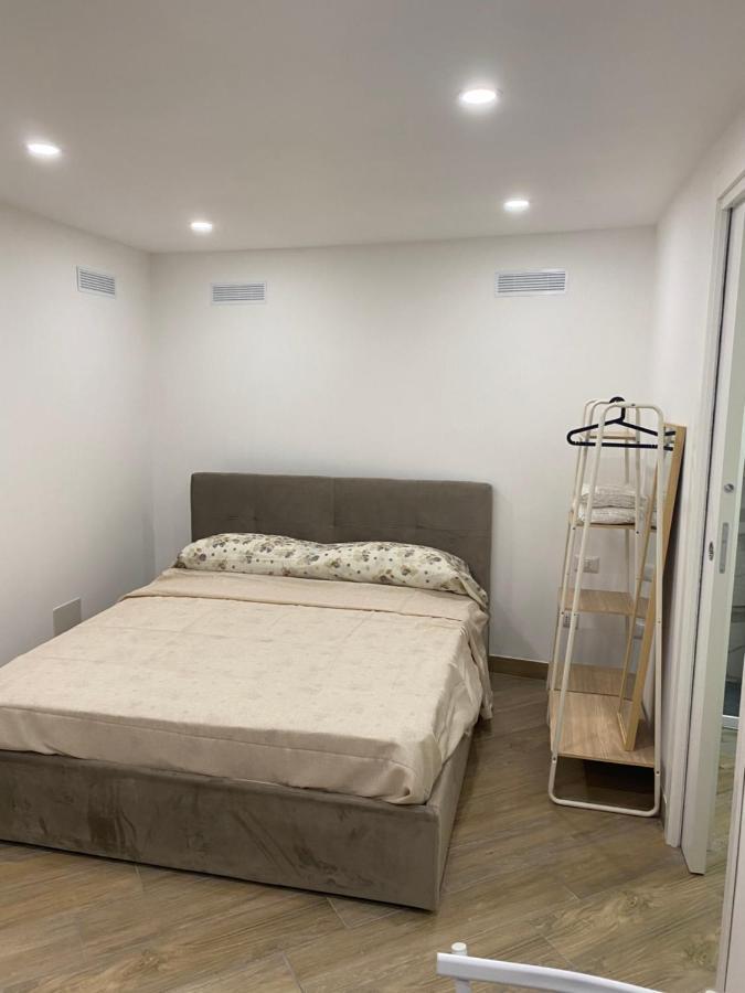Appartamento Casa Daniela Napoli Esterno foto
