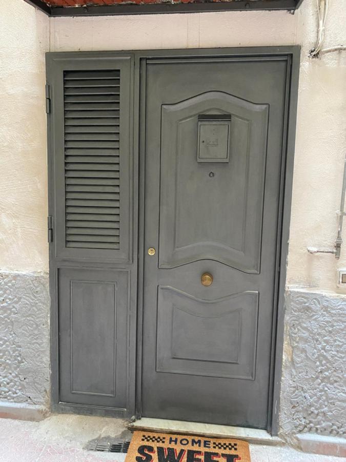 Appartamento Casa Daniela Napoli Esterno foto